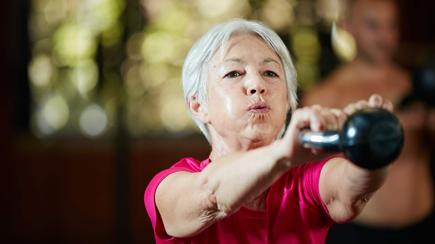 تمرينات لبناء العضلات للنساء فوق سن 50